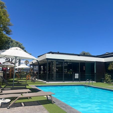 Luxury One Bedroom Apartment Somerset West Extérieur photo