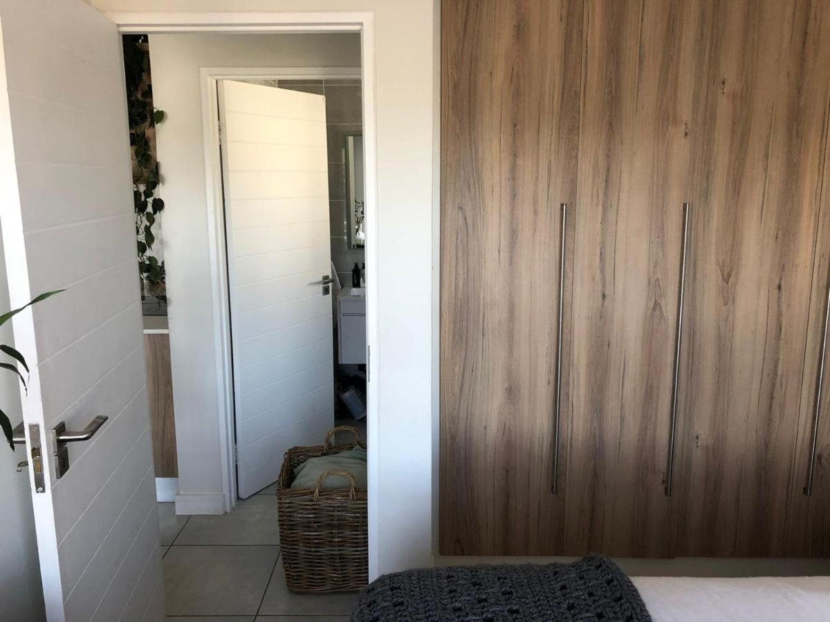 Luxury One Bedroom Apartment Somerset West Extérieur photo